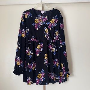Floral maternity blouse